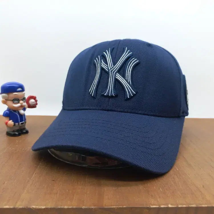[BUNJANG] MLB New York Yankees Big Logo Embroidered Casual Baseball Cap Navy / MLB 엠엘비 뉴욕양키스 빅로고 자수 캐주얼 야구 볼캡 모자 네이비