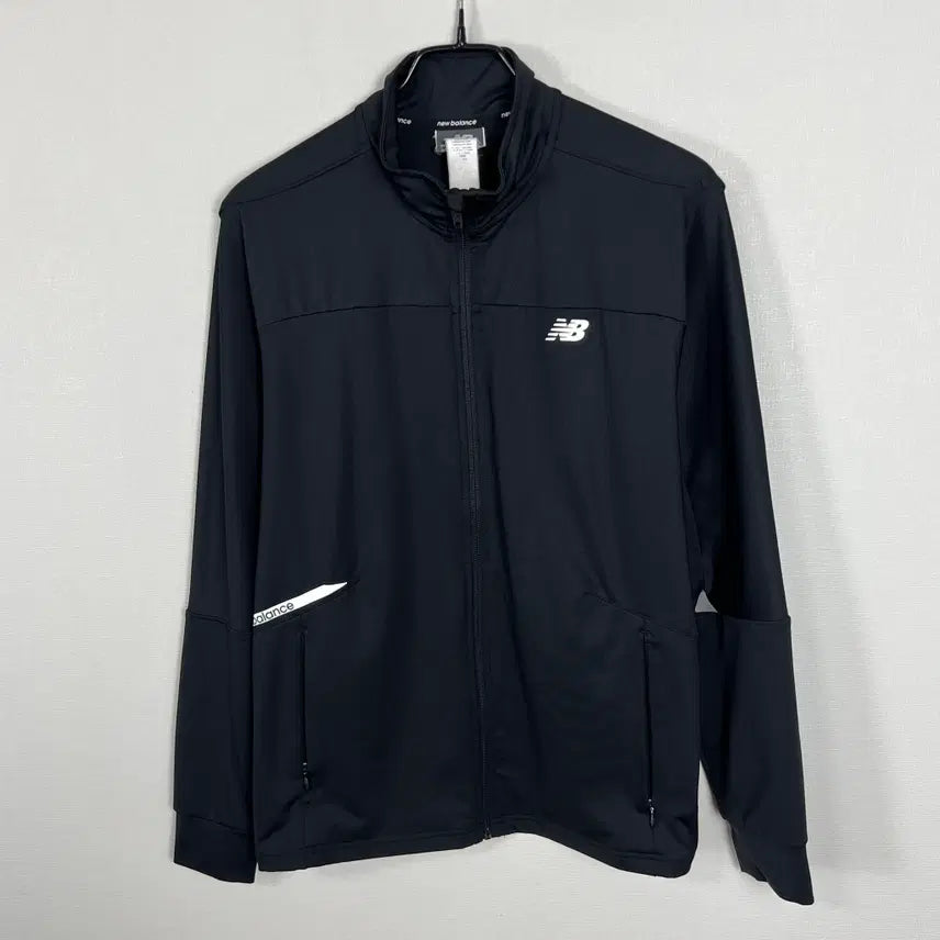 [BUNJANG] New Balance Black Training Jacket L / 뉴발란스 블랙 트레이닝 자켓 점퍼 남100 L 라덴 빈티지