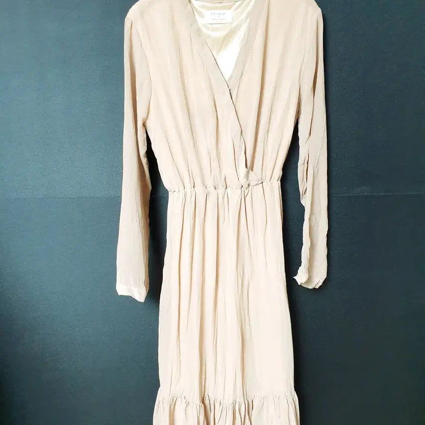 [BUNJANG] Rabbystyle Long Dress Beige (Size 55) / 진짜만원 랩스타일 롱원피스 55 베이지