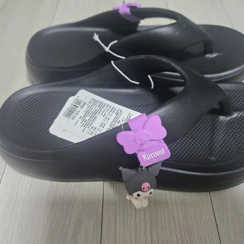 [BUNJANG] Kuromi Character Thong Sandals Black / 쿠로미 캐릭터 쪼리 샌들 블랙