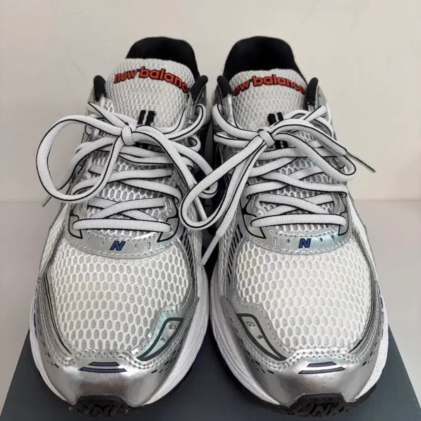 [BUNJANG] New Balance 860v2 Metallic Silver Sneakers Size 280 / [정품] 뉴발란스 860v2 메탈릭 실버 스니커즈 280