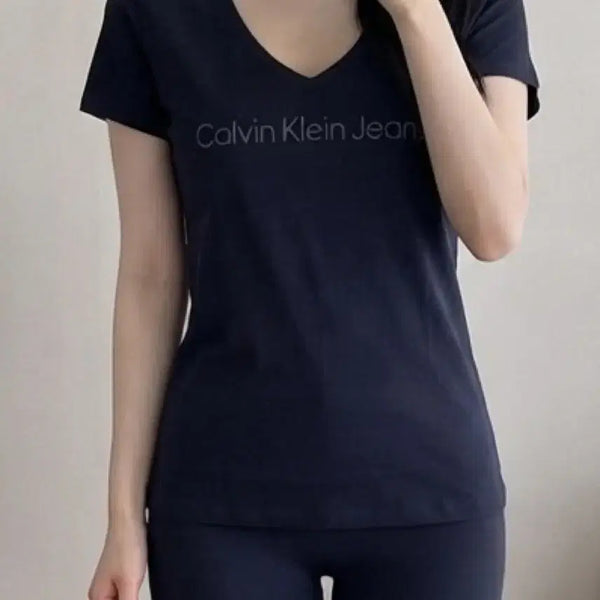 [BUNJANG] Calvin Klein Jeans Black Short Sleeve T-Shirt Slim Fit Size 44-55 / 오늘까지 등록 캘빈클라인진 검정 반팔티 슬림핏 44-55(55반)사이즈