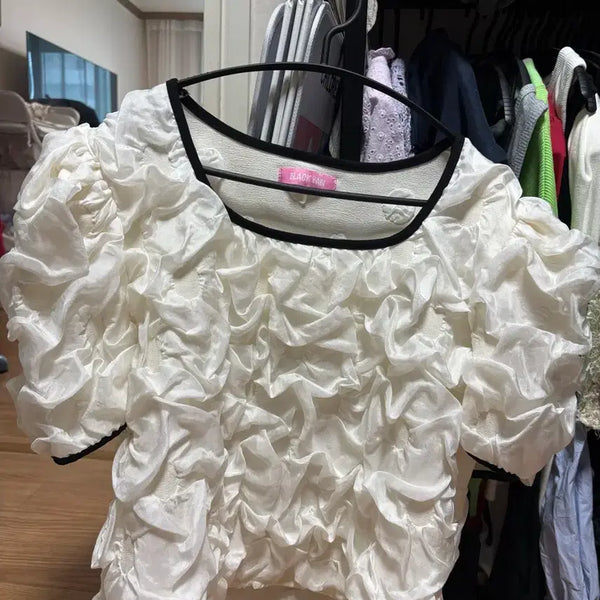 [BUNJANG] Black Barbie Ruffle Blouse / 벨201 러플 블라우스