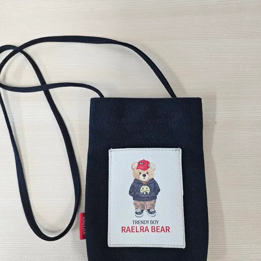 [BUNJANG] Lala Bear Print Crossbody Bag / 랄라 베어 프린트 크로스백