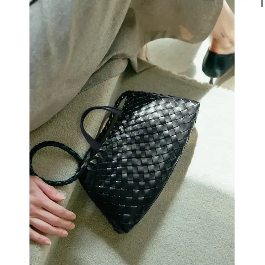[BUNJANG] Comorebi Museum Handmade Weaving Bag / 코모레비뮤지엄 핸드메이드 위빙백 (새재품)