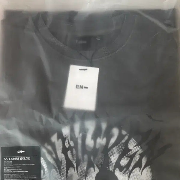 [BUNJANG] ENHYPEN Orange County T-Shirt XL / 엔하이픈 티셔츠 오렌지 카운티 (orange county)
