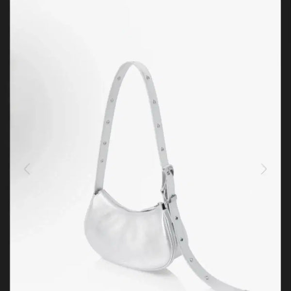 [BUNJANG] Find Kapoor Belt Bag Silver / 파인드카푸어 벨티백 실버