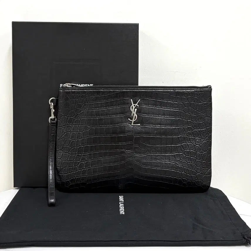 [BUNJANG] Saint Laurent Crocodile Pattern Monogram Clutch Bag Black / 생로랑 크로커다일 패턴 은장 모노그램 클러치백 블랙 (558070)