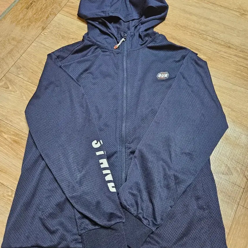 [BUNJANG] Lightweight Hooded Zip-Up Jacket for Summer / 여름용 후드집업