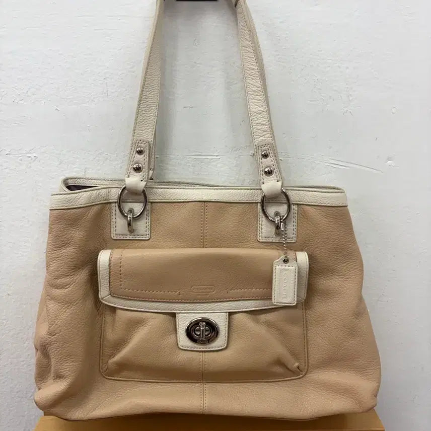 [BUNJANG] Coach Shoulder Bag / 코치(숄더백)