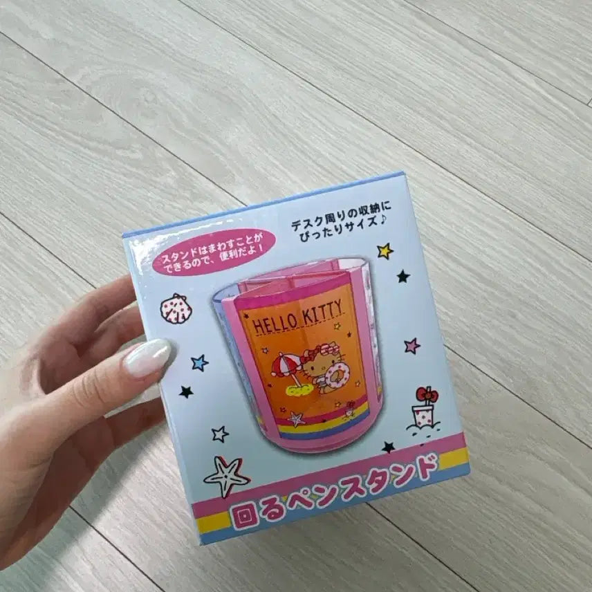 [BUNJANG] Hello Kitty Rotating Pen Stand / 헬로키티 회전 펜 스탠드