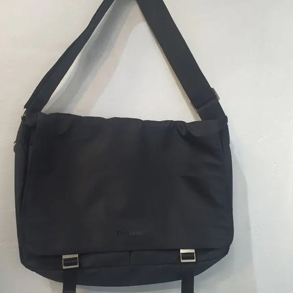 [BUNJANG] Covernat Messenger Bag / 커버낫 메신저백