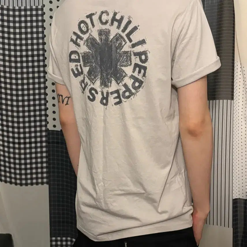[BUNJANG] Red Hot Chili Peppers Logo Printing T-Shirt / 레드핫칠리페퍼스 로고 프린팅 티셔츠