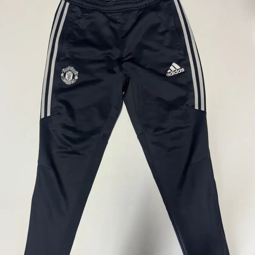 [BUNJANG] Adidas Manchester United Training Track Pants L / 희귀!! 아디다스 맨체스터 유나이티드 트레이닝 트랙팬츠  L