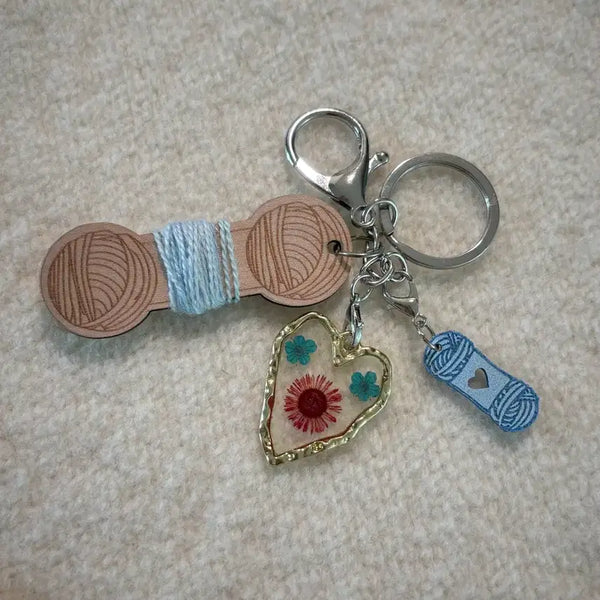 [BUNJANG] Handmade Knitted Keychain with Dried Flowers / 새상품) 핸드메이드 뜨개질 키링