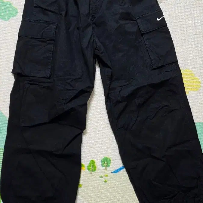 [BUNJANG] Nike Black Cargo Pants L Size / S급 나이키 블랙 카고 바지 L사이즈 판매합니다