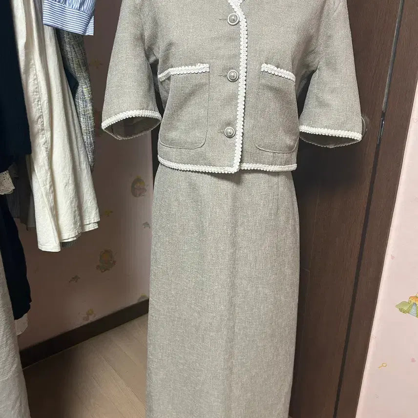 [BUNJANG] Tweed Two-Piece Set with White Accents / 투피스 세트