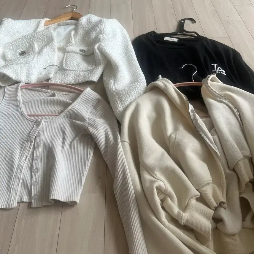 [BUNJANG] Women's Daily Wear Set - Black Long Sleeve Top, Ivory Hoodie, White Terry Jacket / 일괄) 단품 여성의류 세트 (검정 긴팔, 아이보리 후드집업, 흰색 테리자켓