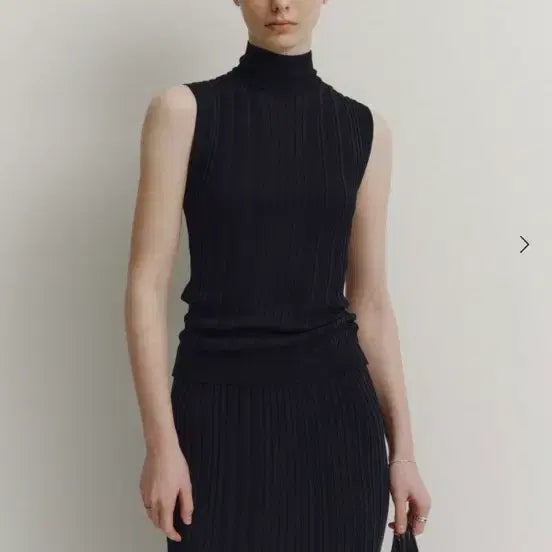 [BUNJANG] sie Vov Ribbed Sleeveless Deep Navy S / 시에 sie 보브 리브드 슬리브리스 딥네이비 s