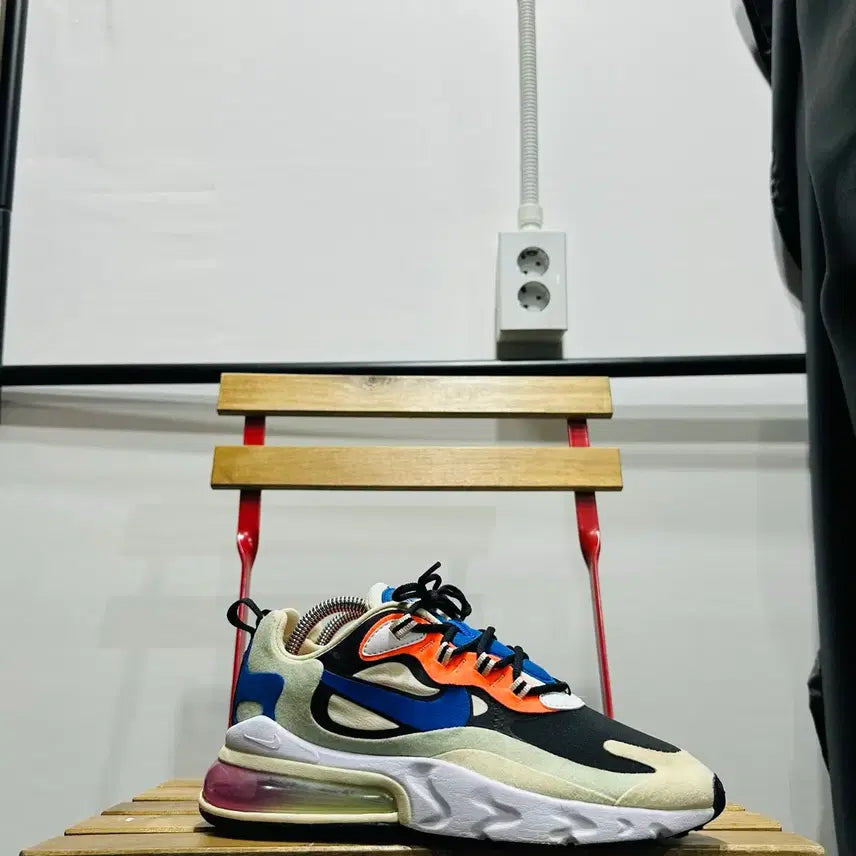 [BUNJANG] Nike Air Max 270 React Women's Sneakers Multi-color / 245) 나이키 운동화 여성 여자 에어맥스 270 리액트 멀티컬러