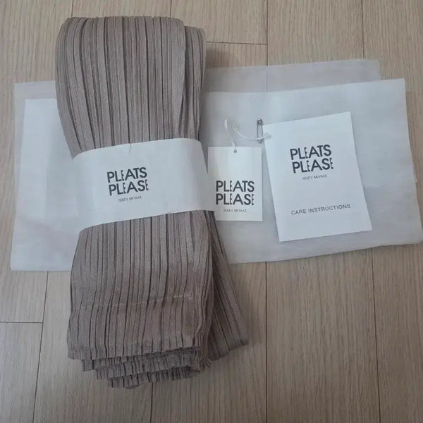 [BUNJANG] Pleats Please Issey Miyake 7th Collection Seeker Skirt Sand Beige Size 3 / 플리츠플리즈 7월시커스커트 샌드베이지3사이즈
