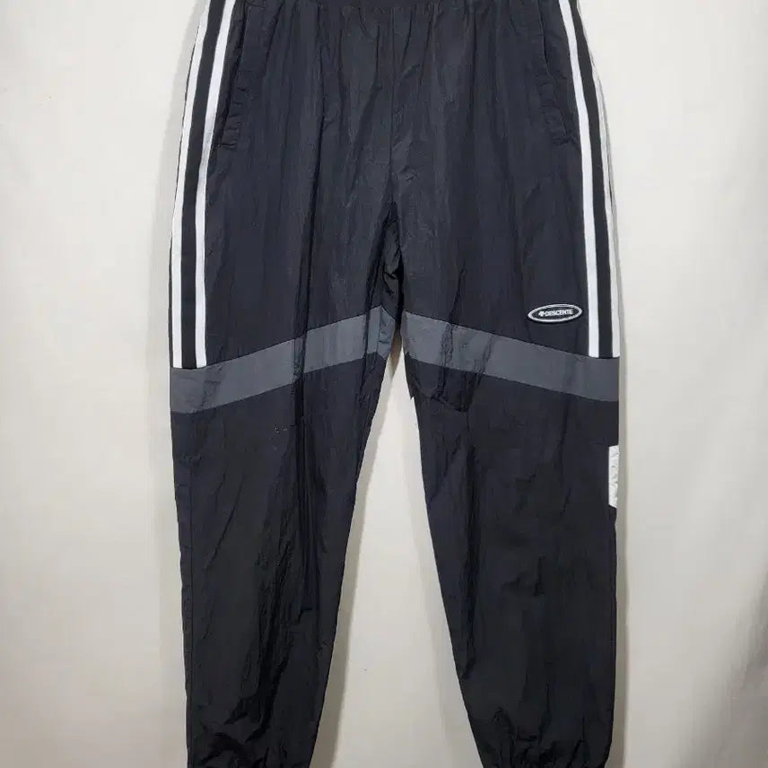 [BUNJANG] Descente Windbreaker Training Pants L / 데상트 바스락 트레이닝 바지 L