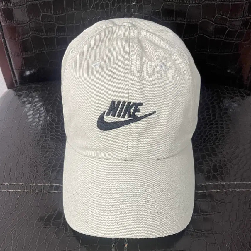 [BUNJANG] Nike Futura 86 Cap / 나이키 퓨추라 86 볼캡 모자 라이트본