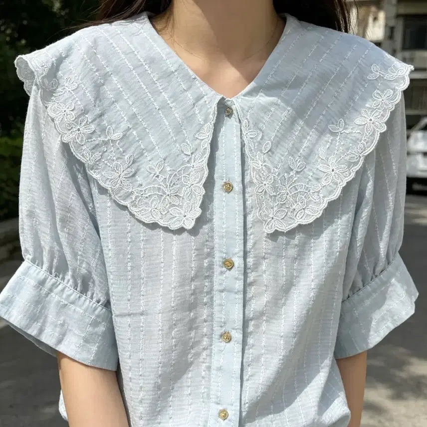 [BUNJANG] DEWL Sky Blue Lace Collar Blouse / 듀엘 하늘색 레이스 카라 블라우스
