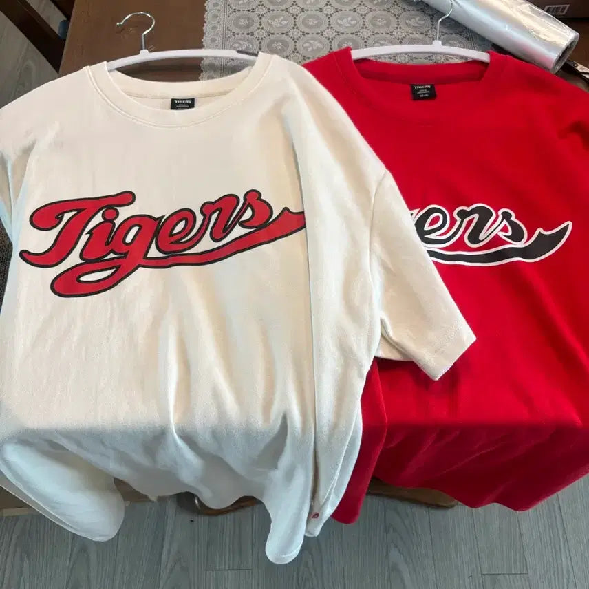 [BUNJANG] Kia Classic Short Sleeve T-Shirt Ivory+Red Size 105 / 기아 클래식 반팔 아이보리+레드 105