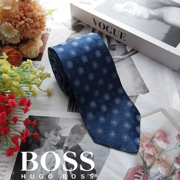 [BUNJANG] HUGO BOSS Silk Geometric Pattern Slim Necktie / HUGO BOSS 휴고보스 실크 블루 기하 패턴 넥타이 7.6cm A+등급 K3213