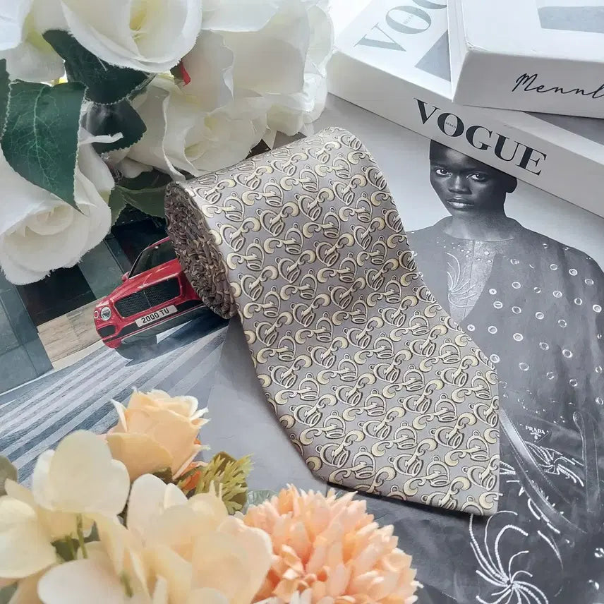 [BUNJANG] Richel Silk Ornamental Pattern Necktie / RICHEL 리첼 실크 그레이 오너먼트 패턴 넥타이 9.4cm A+등급 K3239