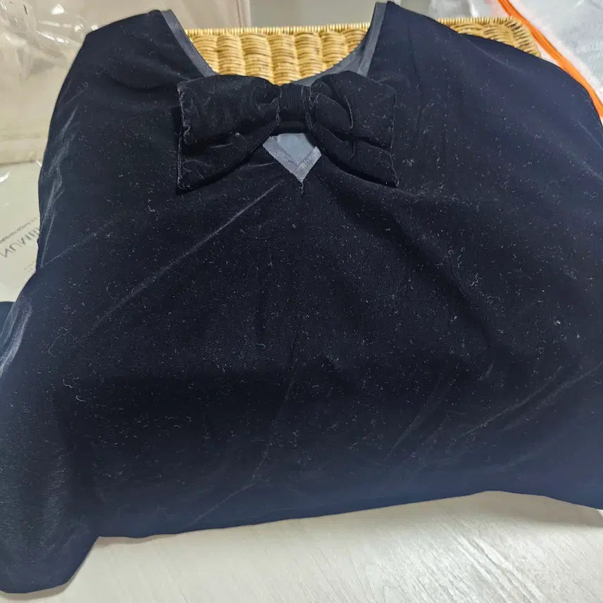 [BUNJANG] Number Project Velvet Ribbon Top Size 1 / 넘버프로젝트 벨벳 리본 탑 1사이즈
