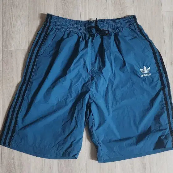 [BUNJANG] Adidas Lightweight Windbreaker Unisex / 아디다스 바스락 남녀공용 새제품