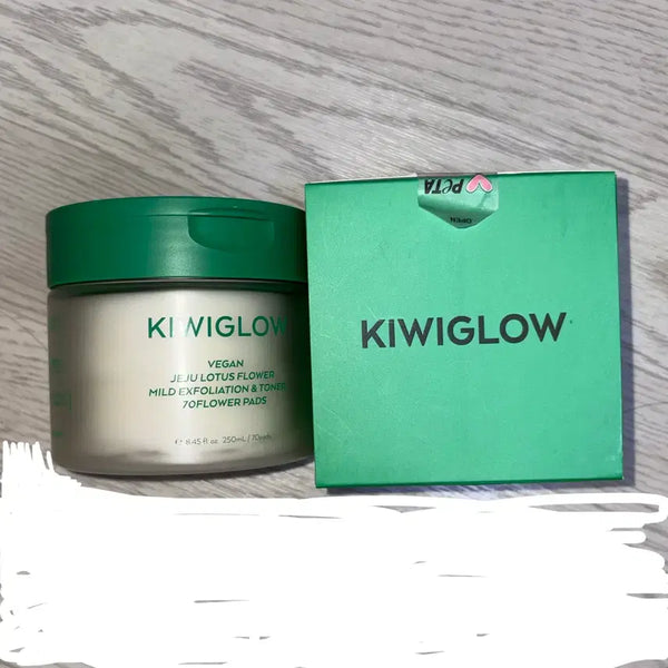 [BUNJANG] Kiwi Glow Vegan Jeju Lotus Mild Exfoliating Toner Pad / 키위글로우 토너패드 비건 제주 연꽃 마일드 각질케어 토너패드