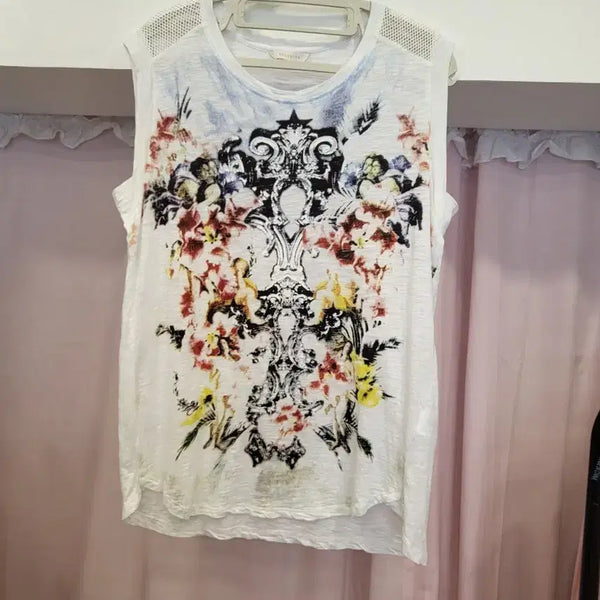 [BUNJANG] She's Made Sleeveless White T-shirt / 쉬즈미스 민소매