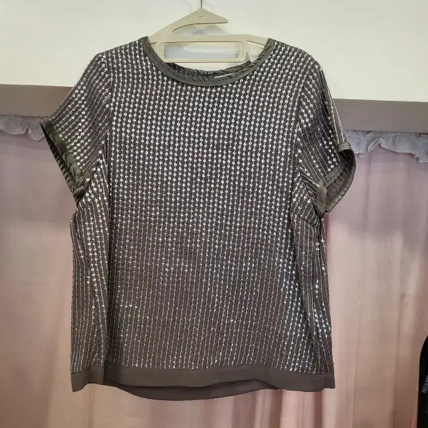 [BUNJANG] Sparkling Short-Sleeve T-Shirt / 블링블링 반짝이 반팔 티셔츠
