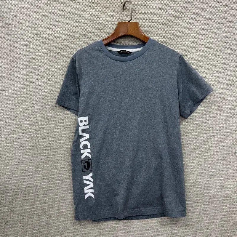 [BUNJANG] Black Yak Functional Short Sleeve T-Shirt / 블랙야크 등산 기능성 반팔티 175 D03355