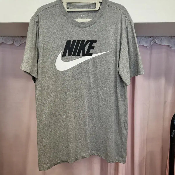 [BUNJANG] Nike Graphic T-Shirt / 나이키 그래픽 반팔 티셔츠 회색