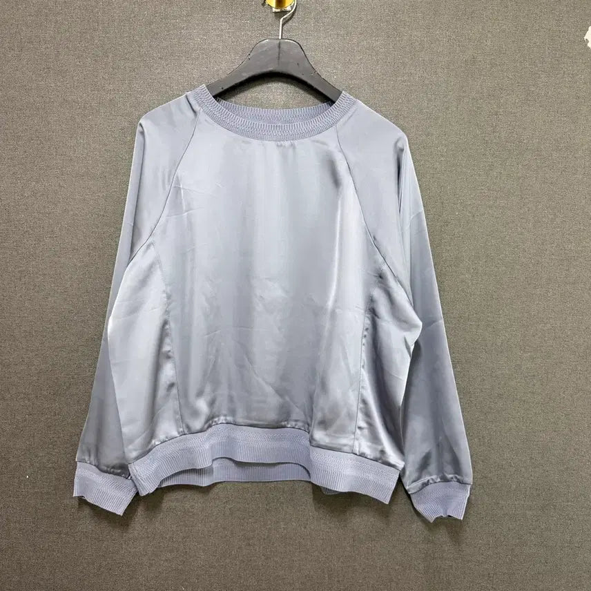 [BUNJANG] Women's 100% Satin Sweatshirt Blue BO2602 / 여성 100 새틴 맨투맨 블루 BO2602