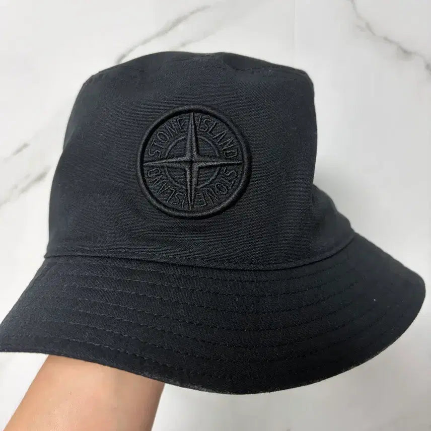 [BUNJANG] Stone Island Black Bucket Hat L / 스톤아일랜드 블랙 버킷햇 L사이즈