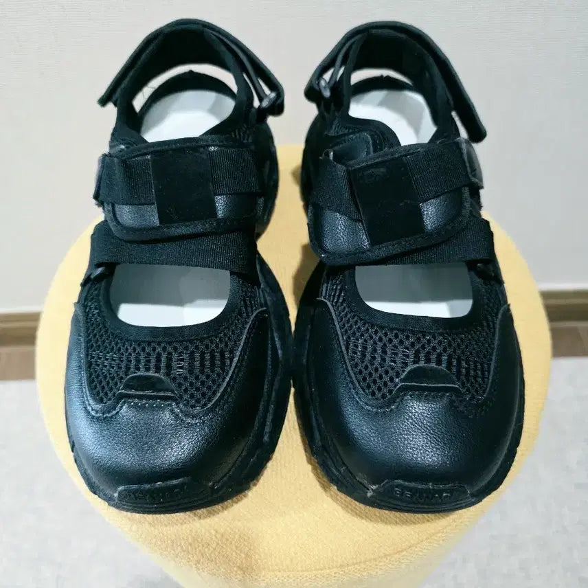 [BUNJANG] Velcro Platform Sandals (Size 245) / 벨크로키높이샌들245
