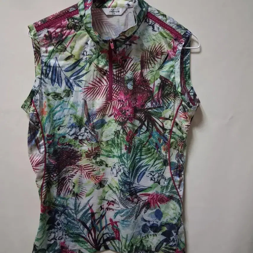 [BUNJANG] Phantom Golf Wear Sleeveless Top Flower Pattern / 팬텀 골프웨어 민소매 상의 플라워 패턴