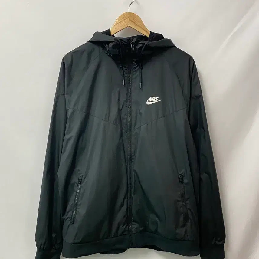 [BUNJANG] Nike Sportswear Windrunner Hooded Jacket Black / 144. 나이키 스포츠웨어 윈드러너 후드 재킷 블랙110
