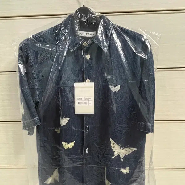 [BUNJANG] Our Legacy Western Blue Butterfly Embroidered Short Sleeve Denim Shirt / our legacy beyond shirt western blue butterfly