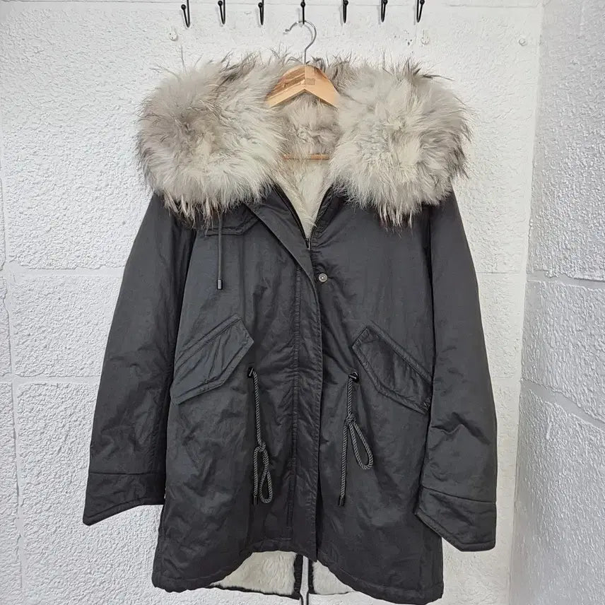 [BUNJANG] United Colors of Benetton Rabbit, Raccoon, Fox Fur Trimmed Parka Jacket / 베네통 토끼 라쿤 폭스 퍼 야상 자켓