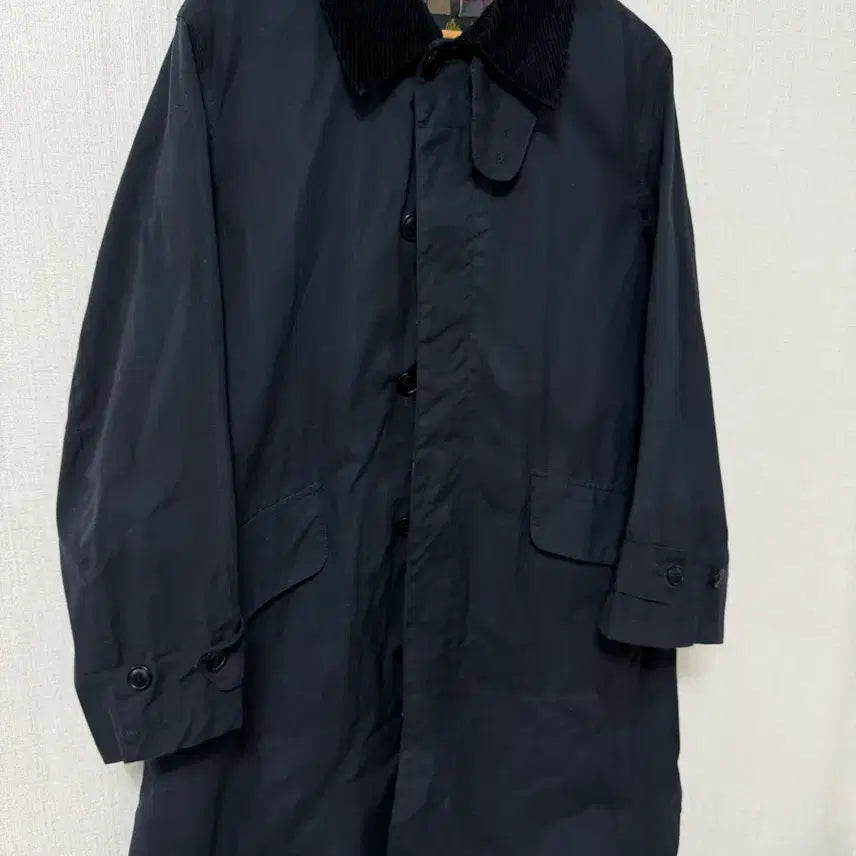 [BUNJANG] Barbour Single Breasted Coat Navy Velvet Collar Size 34 / Barbour Single Breasted Coat 34
