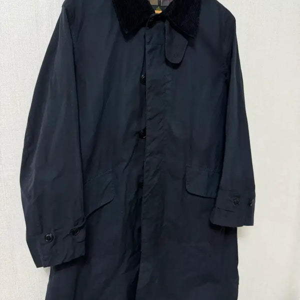 [BUNJANG] Barbour Single Breasted Coat Navy Velvet Collar Size 34 / Barbour Single Breasted Coat 34
