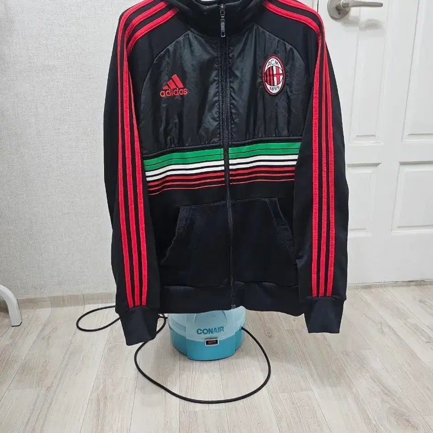 [BUNJANG] Adidas AC Milan Track Top Hoodie Jersey [Black/Red] / (100) 초대장급 아디다스 AC밀란 [검빨] 트랙탑 후드져지