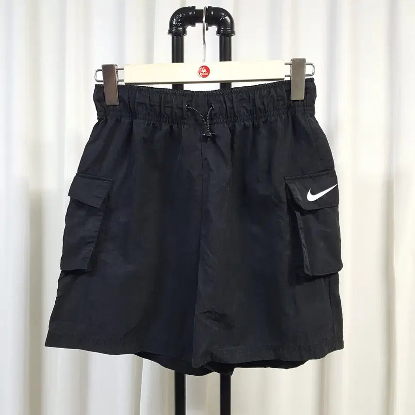[BUNJANG] Nike Women's Cargo Training Shorts (Size 27-28) / 23년 나이키 여성 바스락 카고 트레이닝 반바지 27-28추천 오일장