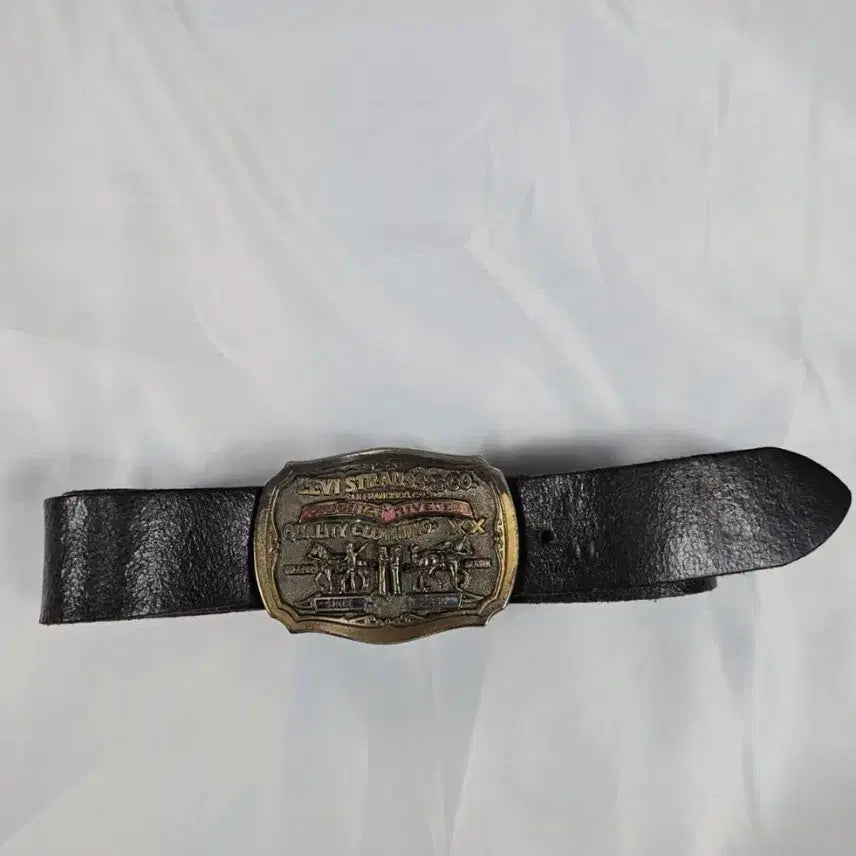 [BUNJANG] Levi's Leather Belt Size 32 / 리바이스레더벨트